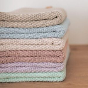 Bambuslõngast kootud beebitekk “Rice”