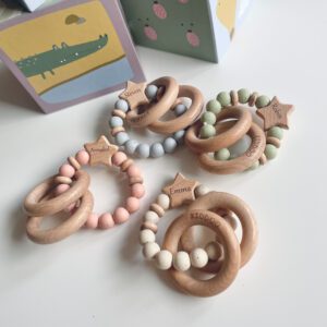 Nimeline närimislelu beebile – silikoonist ja puidust, ohutu ja käsitööna Eestis